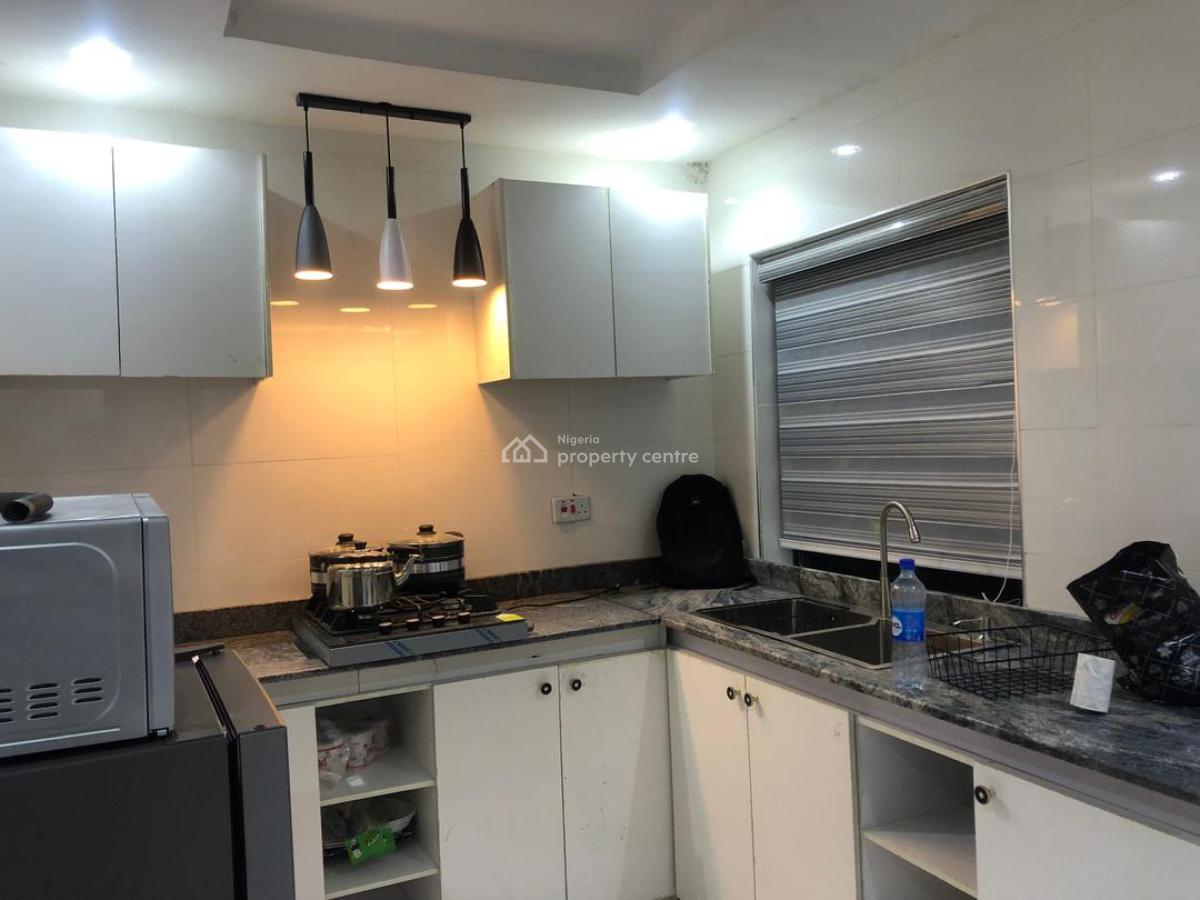 Luxury 2 Bedroom Apartment Is Available Now, Surulere, Lagos, Flat / Apartment Short Let