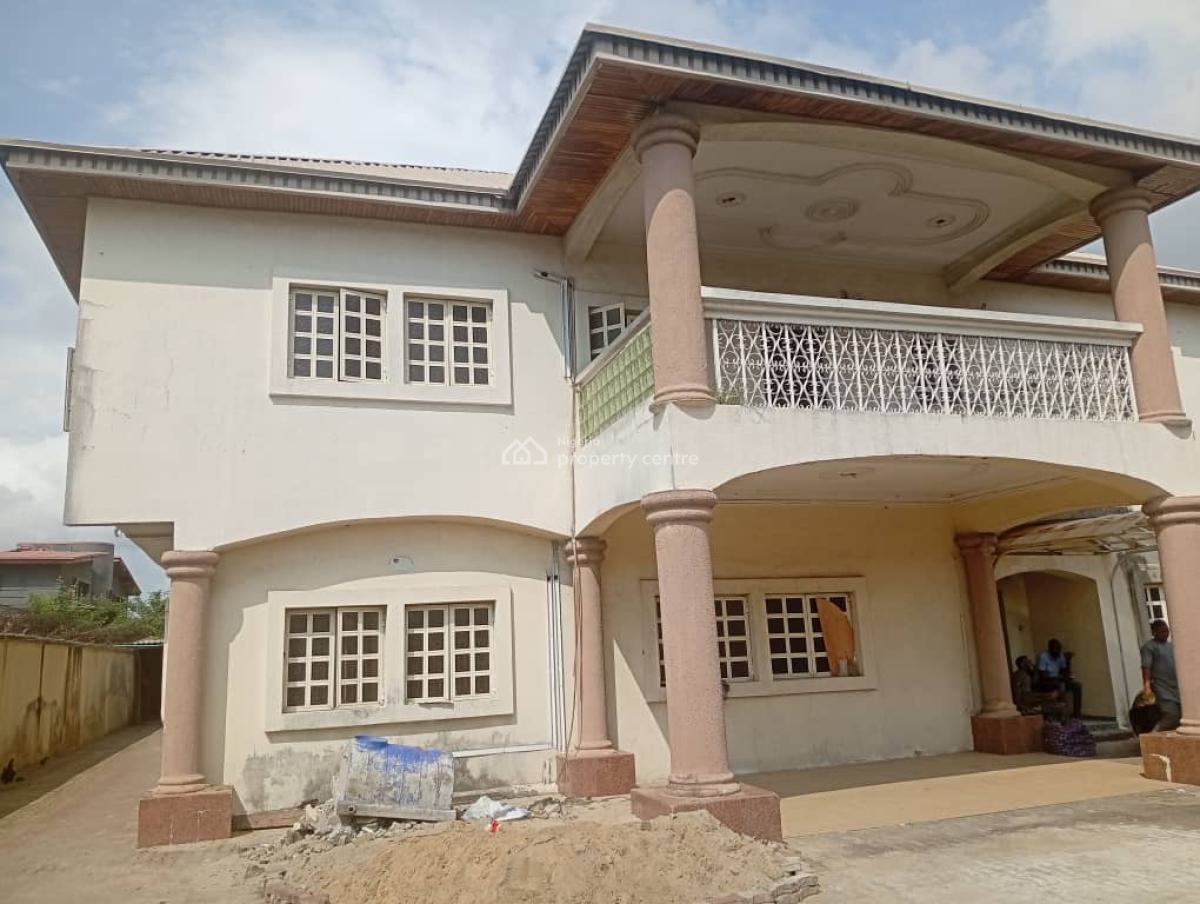 Massive Detached House Sitting on 960 Sqms of Land, Off Admiralty Way, Lekki Phase 1, Lekki, Lagos, Detached Duplex for Rent