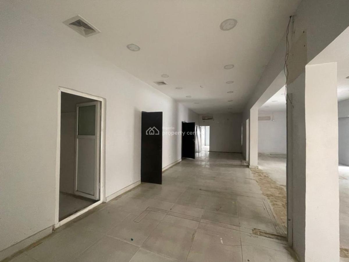 a Well Situated Massive Cornerpiece Detached Open-plan Bungalow, Lekki Phase 1, Lekki, Lagos, Office Space for Rent
