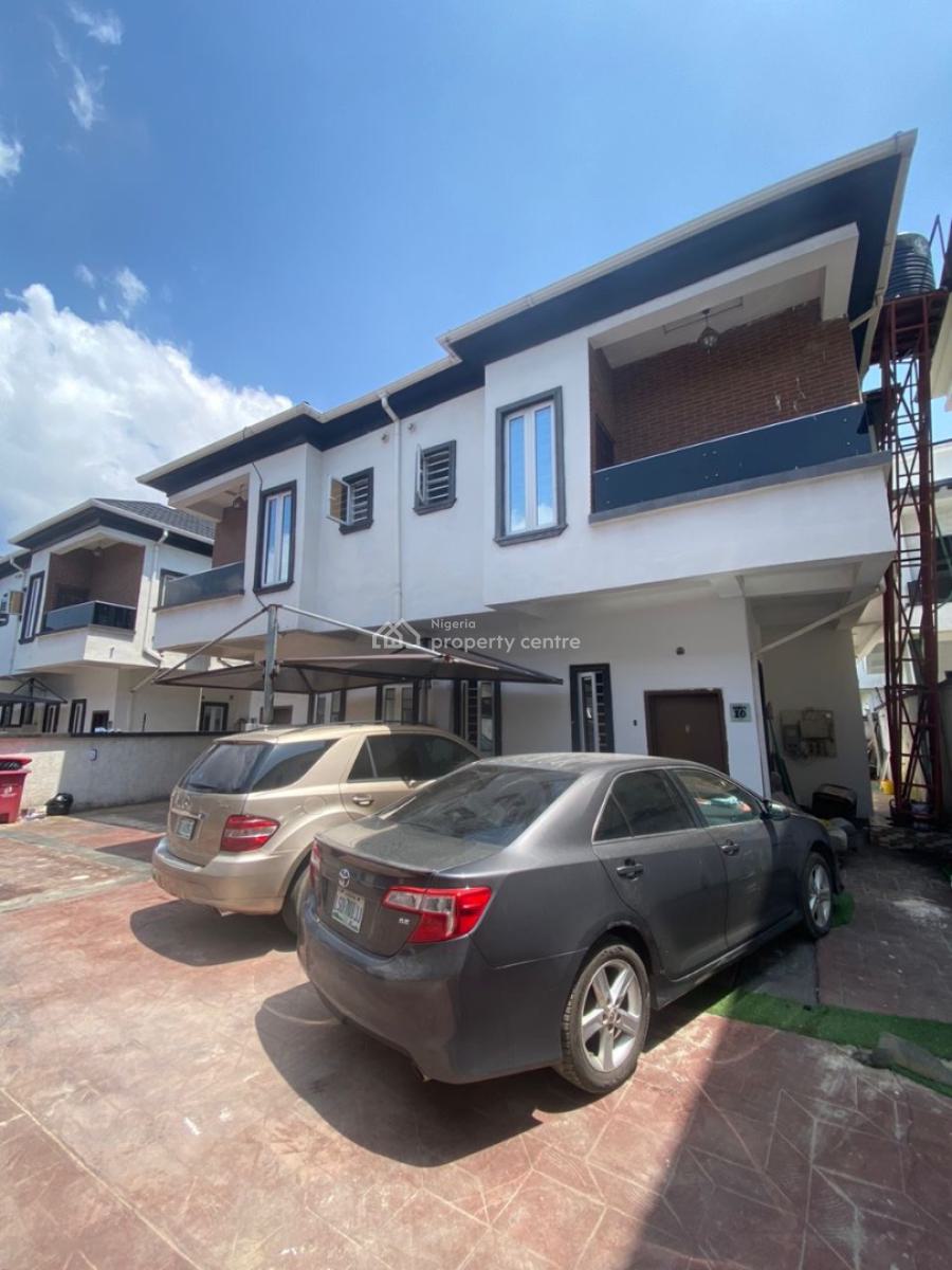 Distress Distres Luxury 4 Bedrom Duplex with Bq Semi Detached with Bq, Ikota Gra  Lekki Lagos, Lekki, Lagos, Semi-detached Duplex for Sale