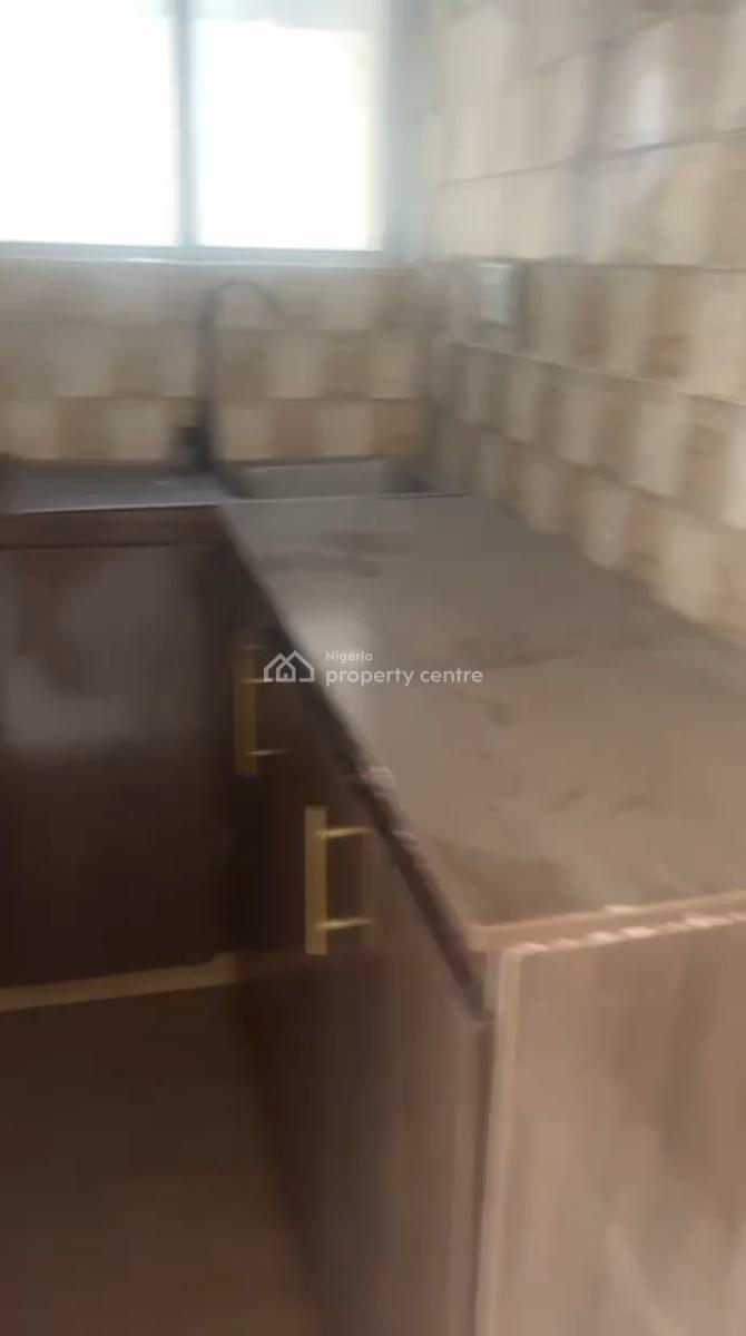 a Relatively New Spacious Mini Flat in a Good Neighbourhood, New Makoko, Yaba, Lagos, Mini Flat (room and Parlour) for Rent