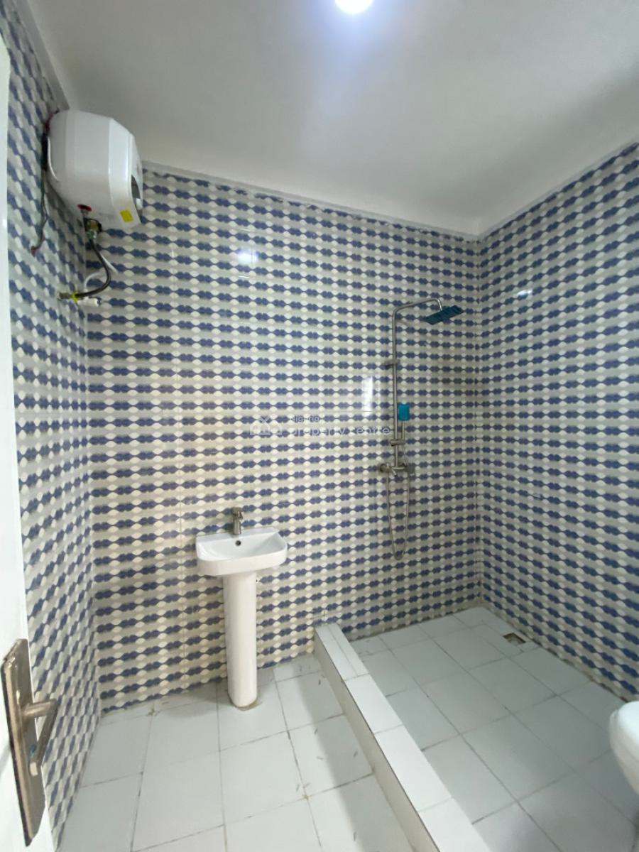 Magnificent Two Bedroom Apartment, Off Hope Estate Area Ogombo, Ajah, Lagos, Flat / Apartment for Rent