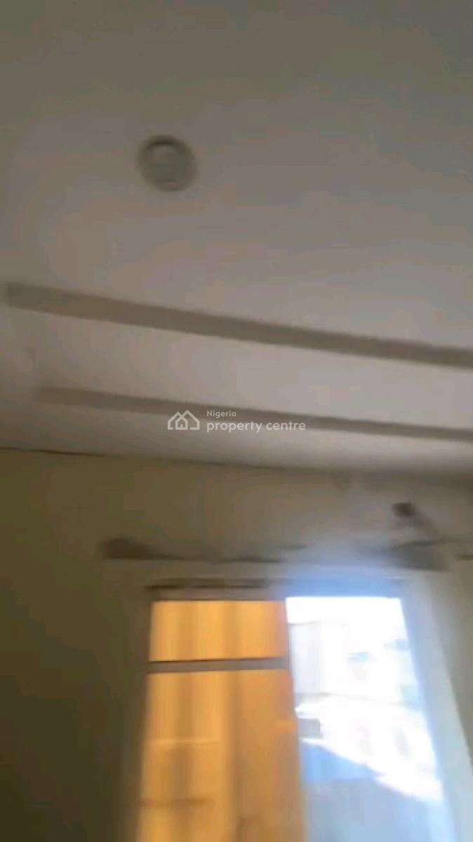 Standard and Spacious 2 Bedroom Flat, Alagomeji, Alagomeji, Yaba, Lagos, Flat / Apartment for Rent