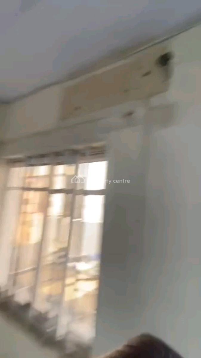 Standard and Spacious 2 Bedroom Flat, Alagomeji, Alagomeji, Yaba, Lagos, Flat / Apartment for Rent