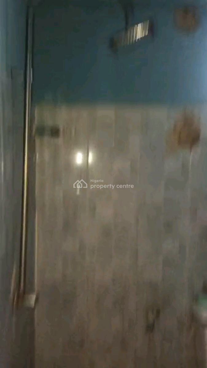 Standard and Spacious Mini Flat, Adekunle, Adekunle, Yaba, Lagos, Mini Flat (room and Parlour) for Rent