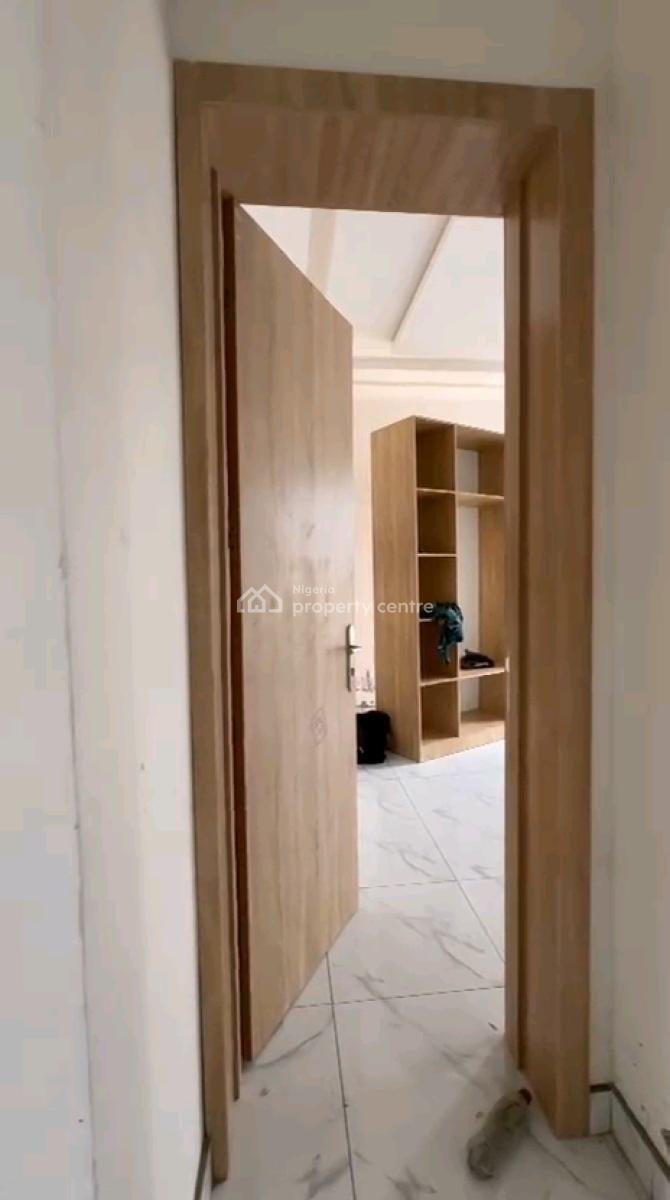 Standard and Spacious 2 Bedroom Flat, Akoka, Yaba, Lagos, Flat / Apartment for Sale