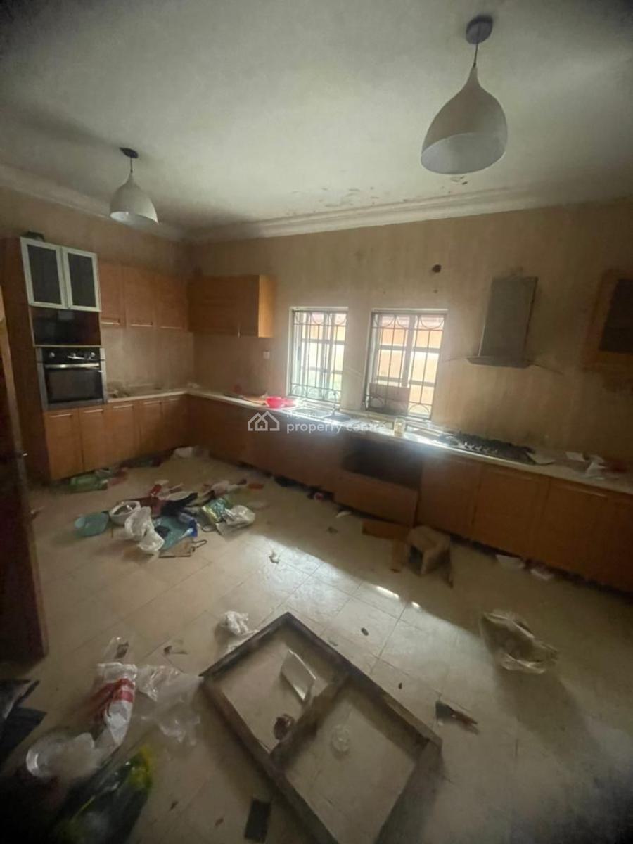 6 Bedroom Detached Duplex with Bq in a Secured Environment, Lekki Phase 1, Lekki, Lagos, Office Space for Rent