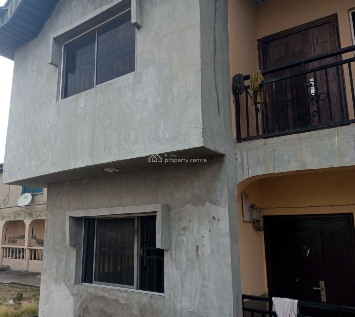 Neat 2 Bedroom Flat Close to The Road, Badore, Ajah, Lagos, Flat / Apartment for Rent