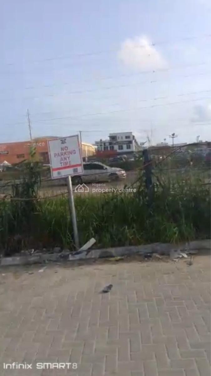 a  Strategic 100% Dry Land  Directly Facing The Expressway, Directly on Epe Express Way,  Opposite Blenco Mall Behind Access Bank, Ikate, Lekki, Lagos, Mixed-use Land for Sale