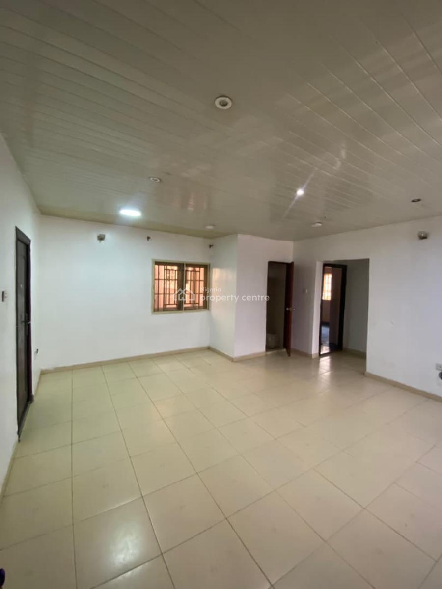 Lovely 3 Bedroom Apartment Available in a Secured and Serene Estate, Agungi, Lekki, Lagos, Flat / Apartment for Rent