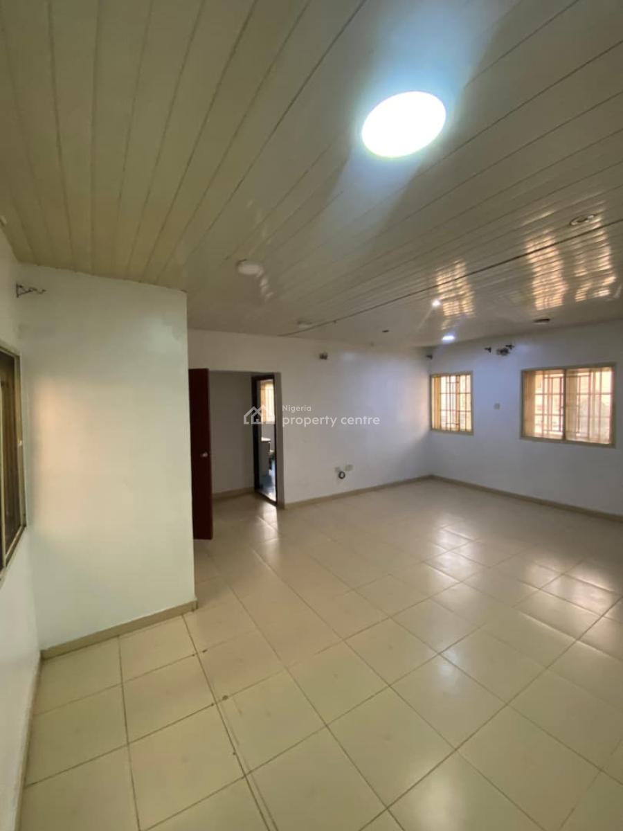 Lovely 3 Bedroom Apartment Available in a Secured and Serene Estate, Agungi, Lekki, Lagos, Flat / Apartment for Rent