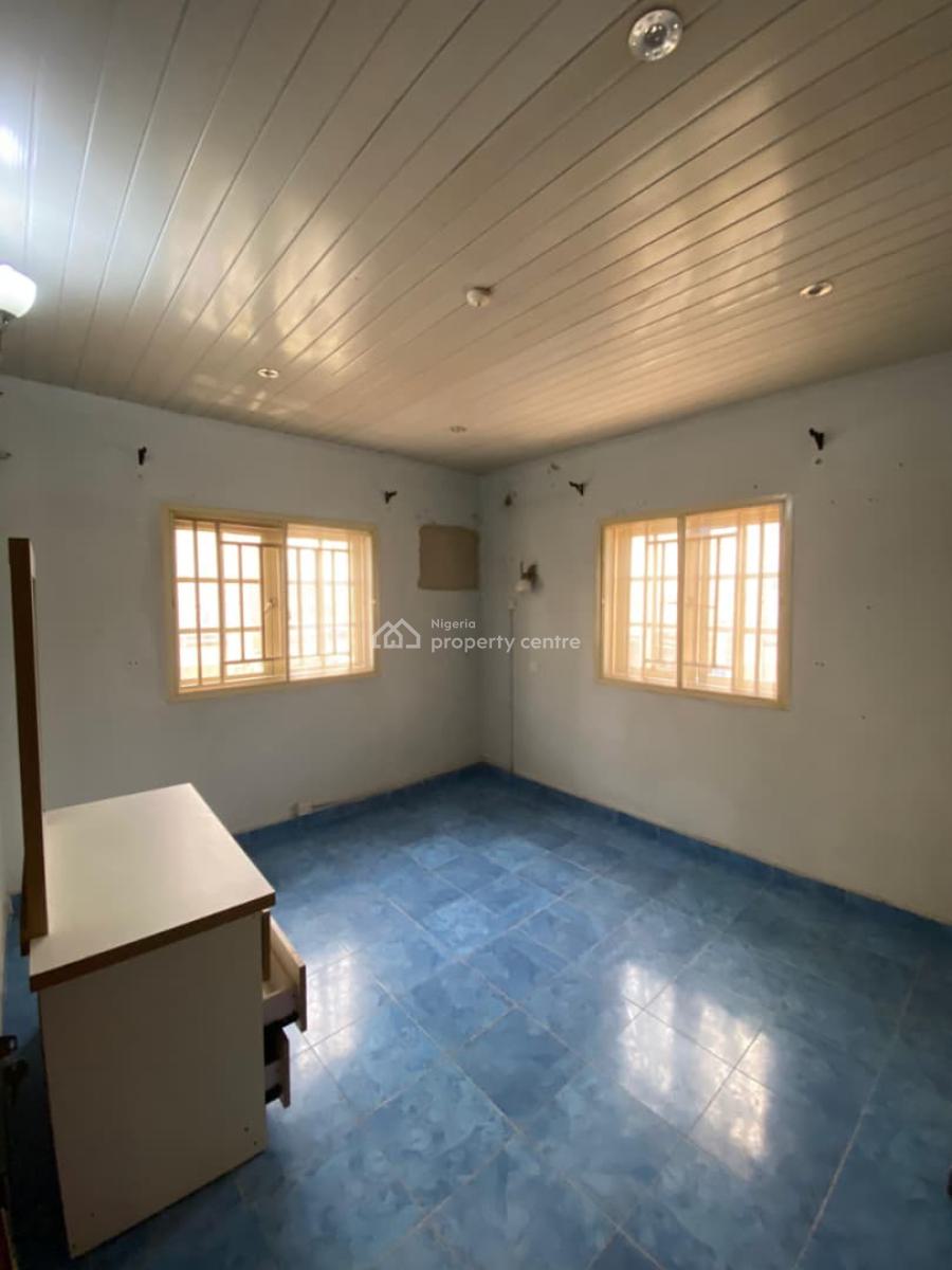 Lovely 3 Bedroom Apartment Available in a Secured and Serene Estate, Agungi, Lekki, Lagos, Flat / Apartment for Rent