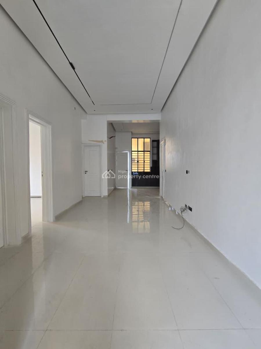 Aesthetically Pleasing 3 Bedroom Apartment with a Pool and a Gym, Lekki Phase 1, Lekki, Lagos, House for Sale