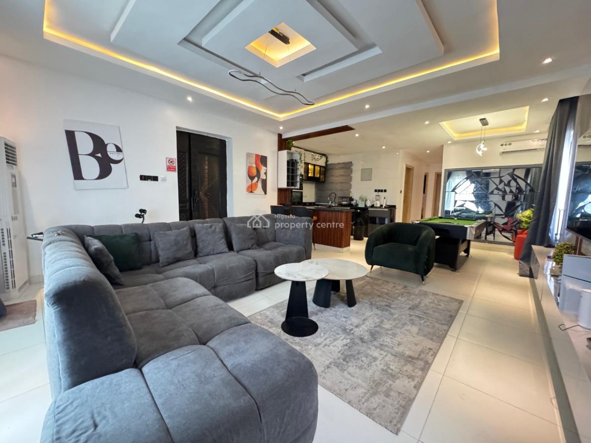 Luxury 2bedroom Apartment with Pool, Ps5 in a Secure Estate, Lekki Phase 1, Lekki, Lagos, Flat / Apartment Short Let