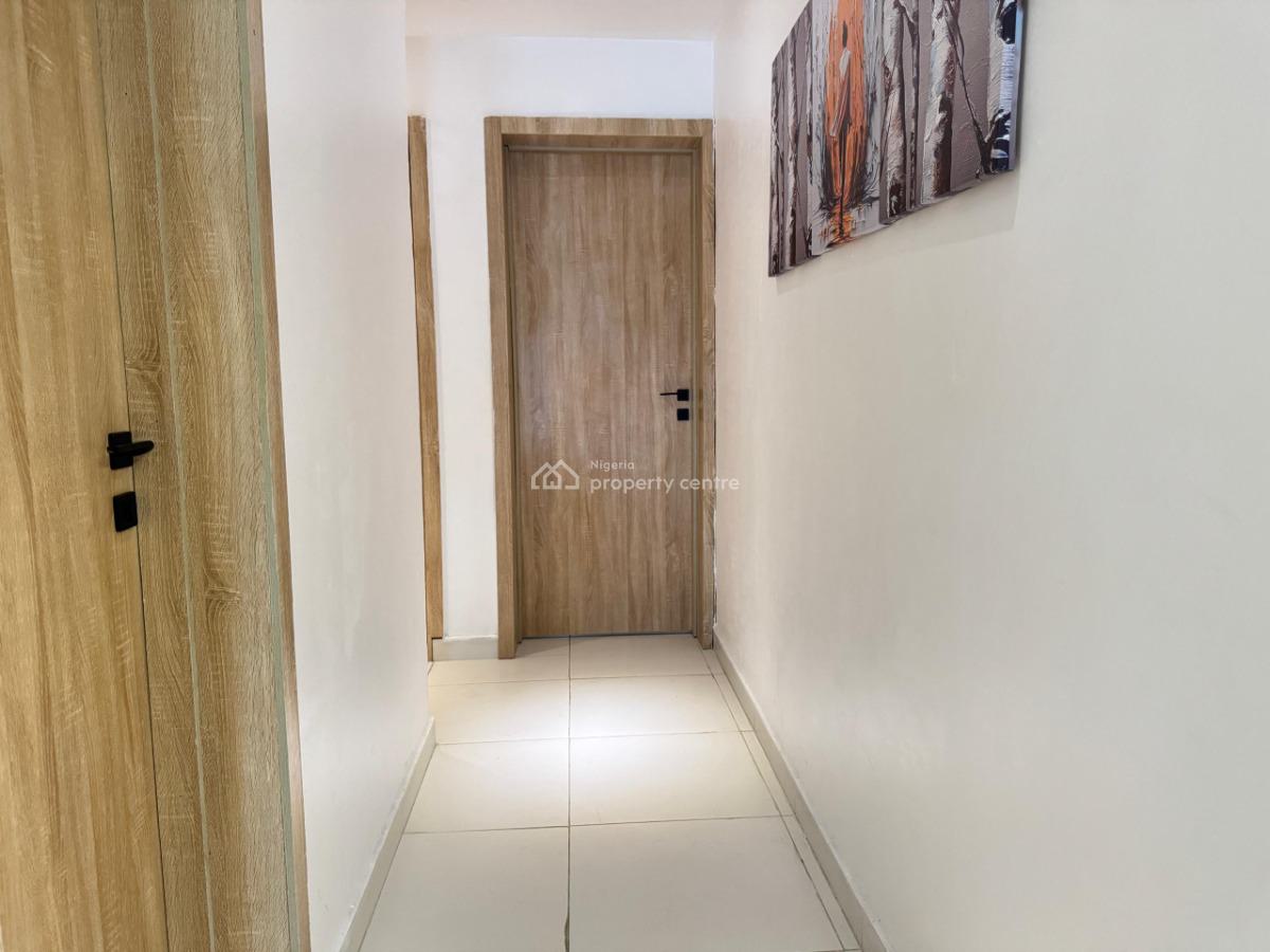Luxury 2bedroom Apartment with Pool, Ps5 in a Secure Estate, Lekki Phase 1, Lekki, Lagos, Flat / Apartment Short Let