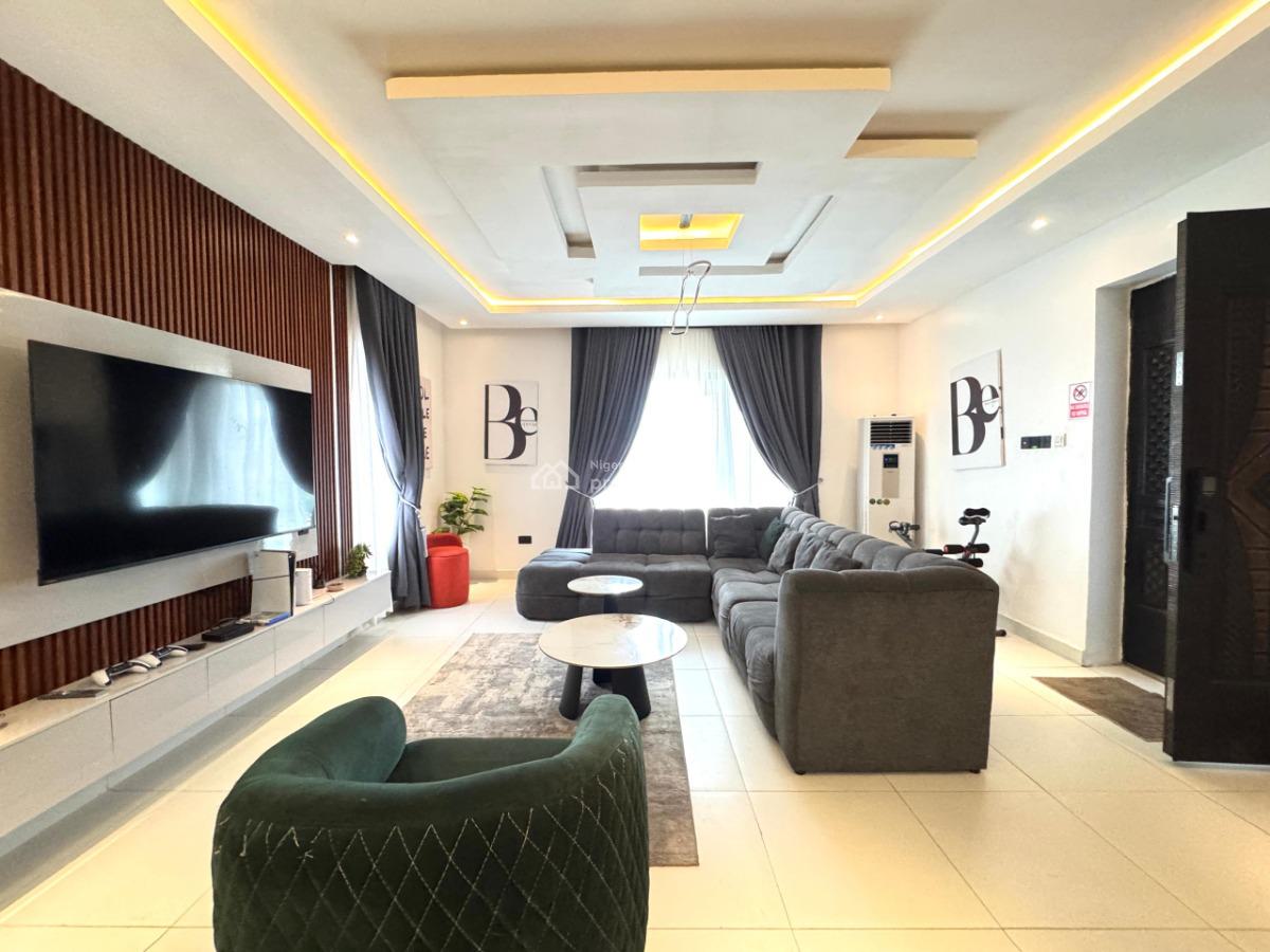 Luxury 1 Bedroom Apartment with  Pool and Ps5, Lekki Phase 1, Lekki, Lagos, Flat / Apartment Short Let
