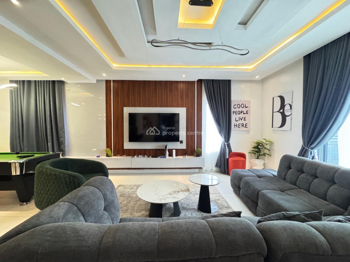 Luxury 1 Bedroom Apartment with  Pool and Ps5, Lekki Phase 1, Lekki, Lagos, Flat / Apartment Short Let