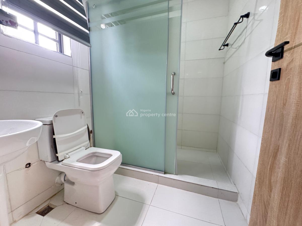 Luxury 1 Bedroom Apartment with  Pool and Ps5, Lekki Phase 1, Lekki, Lagos, Flat / Apartment Short Let