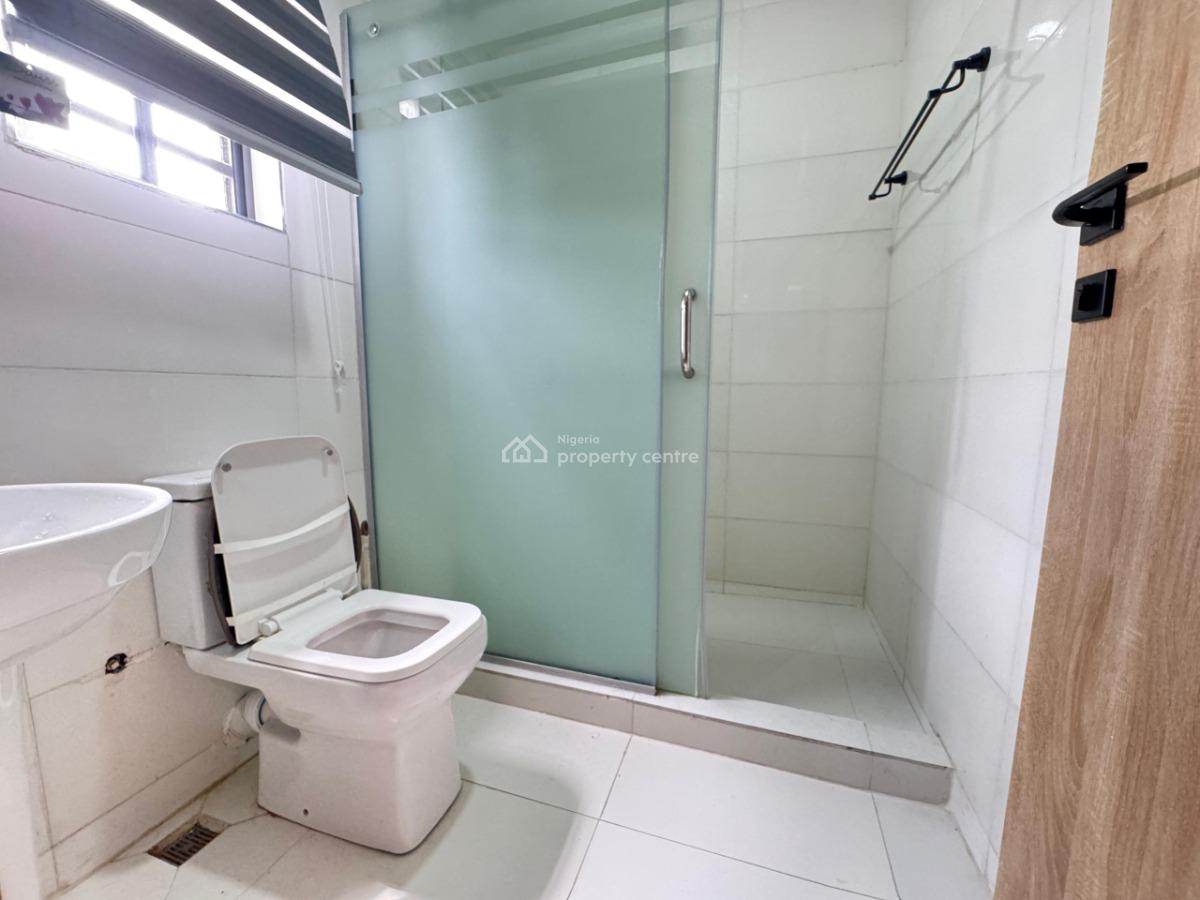 Luxury 1 Bedroom Apartment with  Pool and Ps5, Lekki Phase 1, Lekki, Lagos, Flat / Apartment Short Let