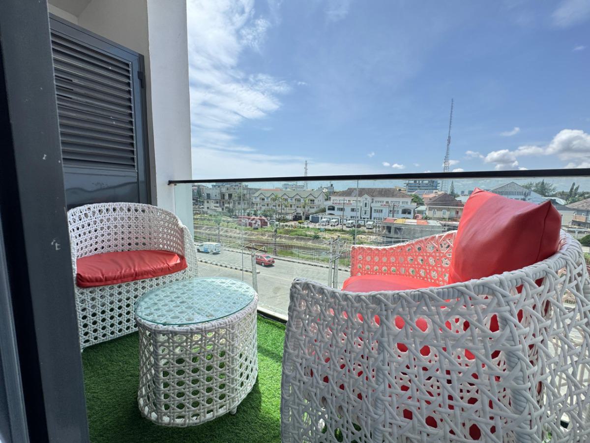 Luxury 1 Bedroom Apartment with  Pool and Ps5, Lekki Phase 1, Lekki, Lagos, Flat / Apartment Short Let