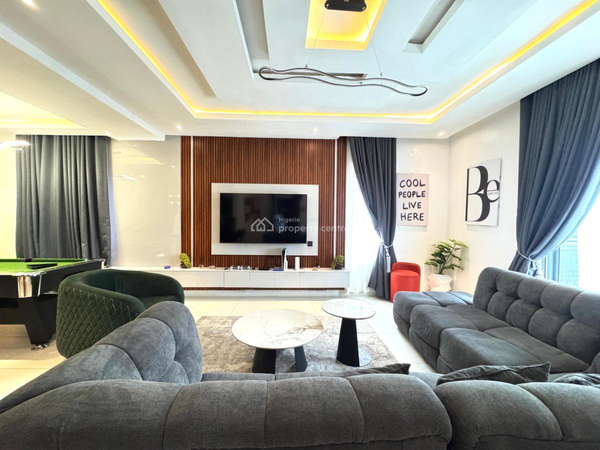 Luxury 1 Bedroom Apartment with  Pool and Ps5, Lekki Phase 1, Lekki, Lagos, Flat / Apartment Short Let