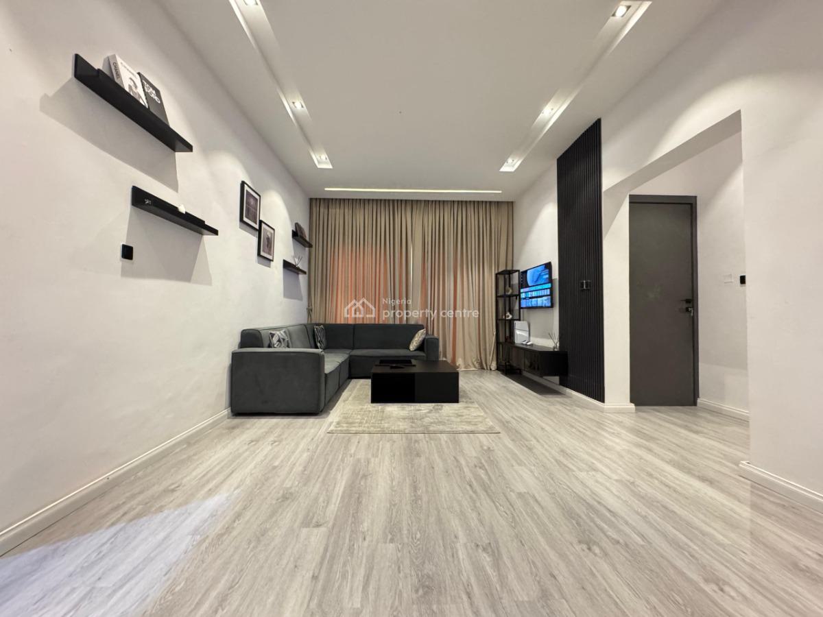 Luxury 3 Bedroom Apartment with Pool and Ps5 in a Secure Estate, Victoria Island (vi), Lagos, Flat / Apartment Short Let