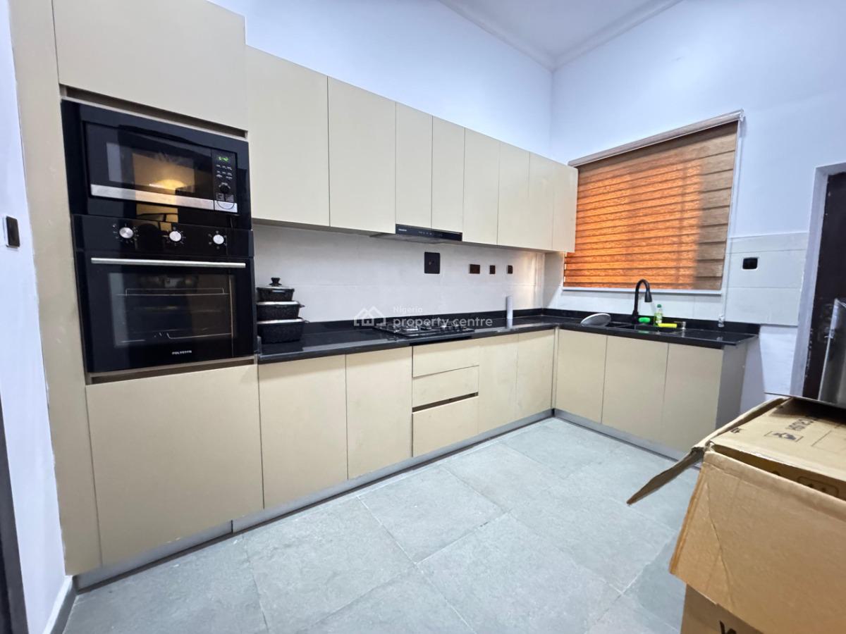 Luxury 3 Bedroom Apartment with Pool and Ps5 in a Secure Estate, Victoria Island (vi), Lagos, Flat / Apartment Short Let