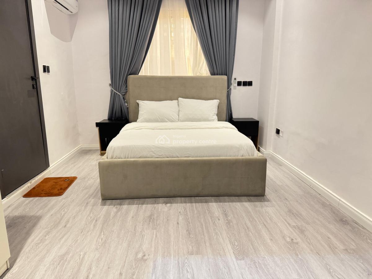 Luxury 3 Bedroom Apartment with Pool and Ps5 in a Secure Estate, Victoria Island (vi), Lagos, Flat / Apartment Short Let