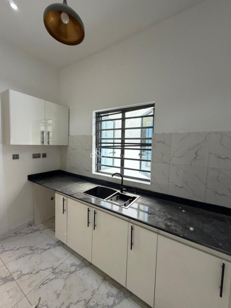 Nicely Finished 2 Bedroom Flat, Chevron Toll Gate, Lekki, Lagos, Block of Flats for Sale