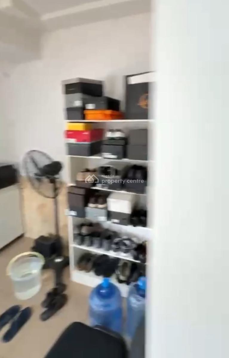 Very Spacious Self Contain, Tarred Rd, Wuye Main( Tarred Rd, Wuye, Abuja, Self Contain (single Rooms) for Rent