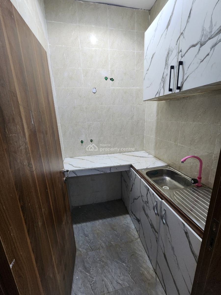 Luxury One Bedroom Block of Flat, Dawaki District, Dawaki, Gwarinpa, Abuja, Flat / Apartment for Rent