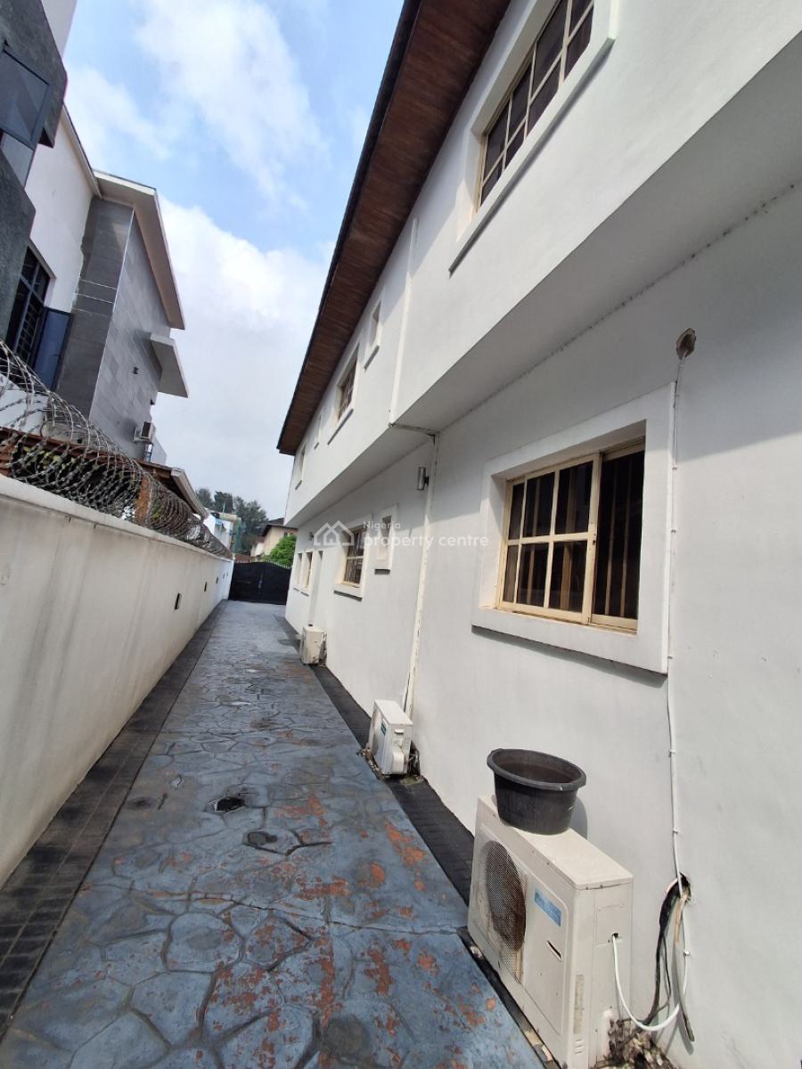 Neatly Used 5 Bedroom Detached Duplex with 2 Rooms Bq, V.g.c, Ikota, Lekki, Lagos, Detached Duplex for Sale