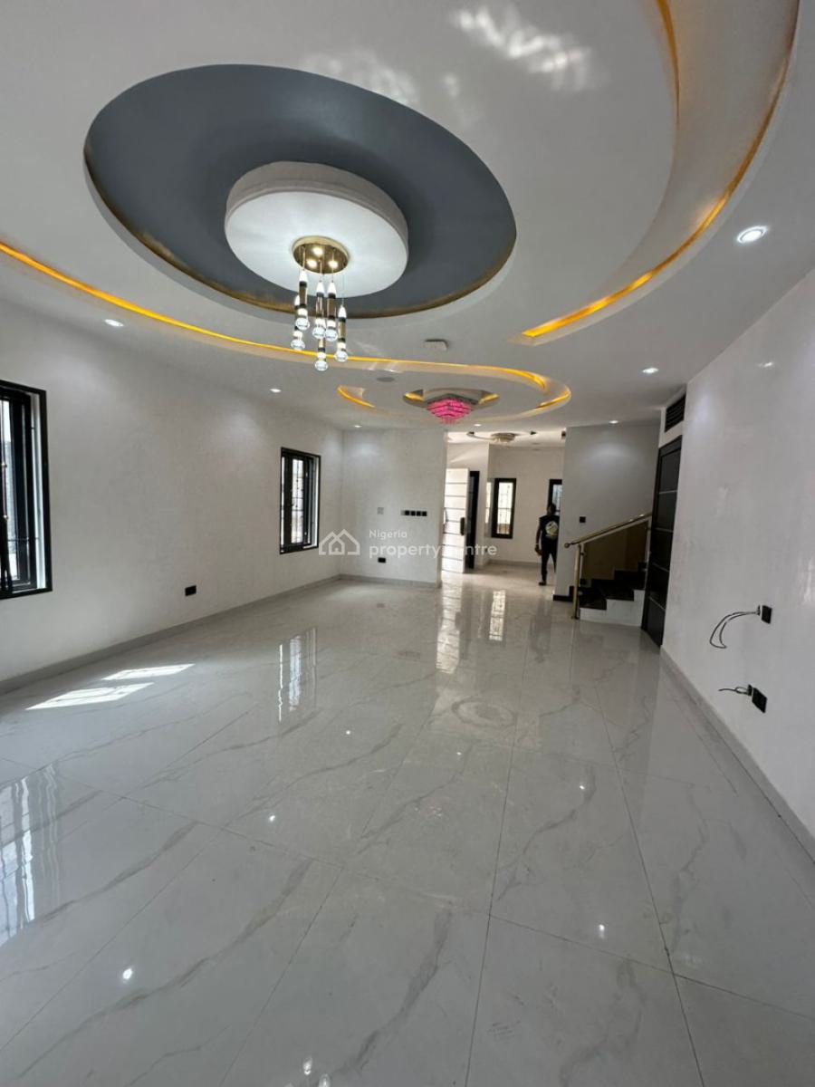 Mordern and Exclusive 5-bedroom Detached Duplex with Bq, Guzape District, Abuja, Detached Duplex for Sale