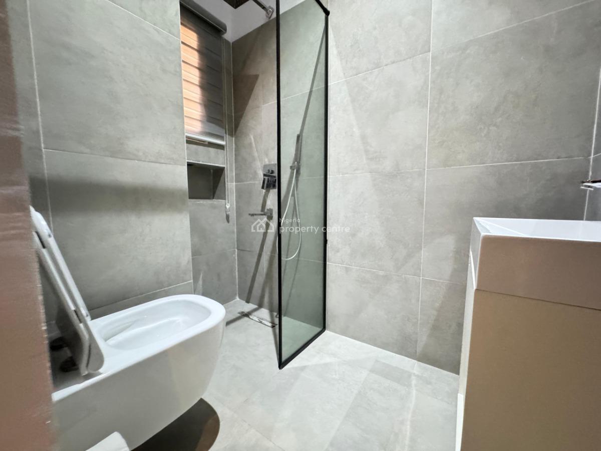 Luxury 2 Bedroom Apartment with Pool and Ps5 in a Secure Estate, Victoria Island (vi), Lagos, Flat / Apartment Short Let