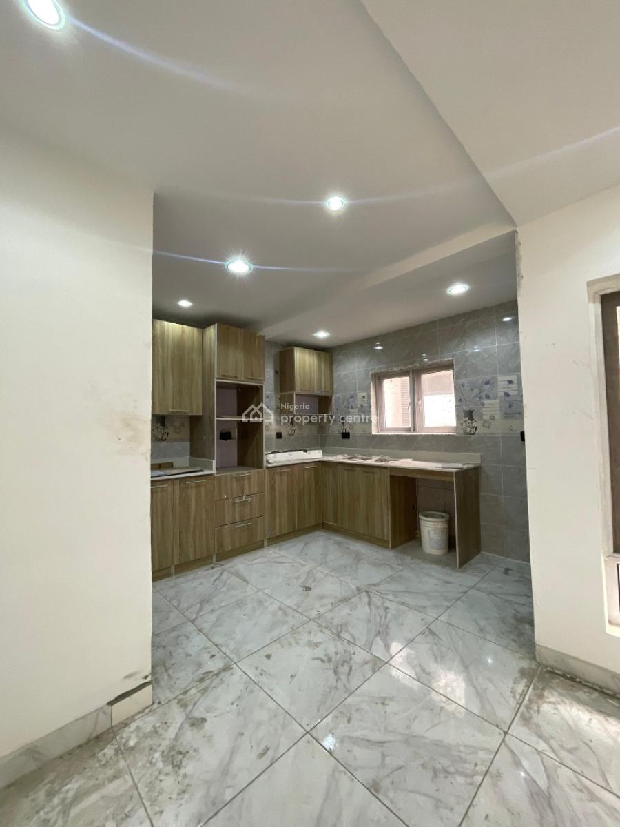 Exquisitely Built 4 Bedroom Terraced Duplex with Bq, Lekki Phase 1, Lekki, Lagos, Terraced Duplex for Sale