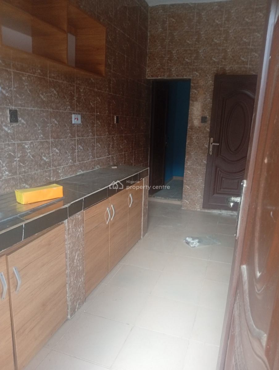 Executive 2 Bedroom Flat, Martins Estate,alagbole, Ojodu Berger, Ojodu, Lagos, Flat / Apartment for Rent
