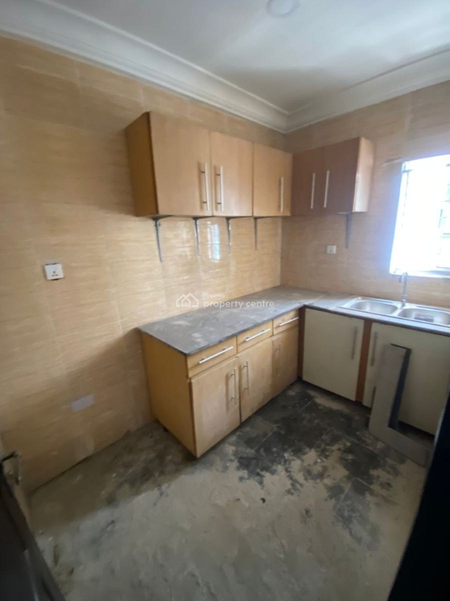 Renovated, Self Service Two (2) Bedroom Upstairs, Lekki Phase 1, Lekki, Lagos, Flat / Apartment for Rent