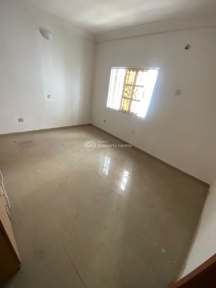 Renovated, Self Service Two (2) Bedroom Upstairs, Lekki Phase 1, Lekki, Lagos, Flat / Apartment for Rent