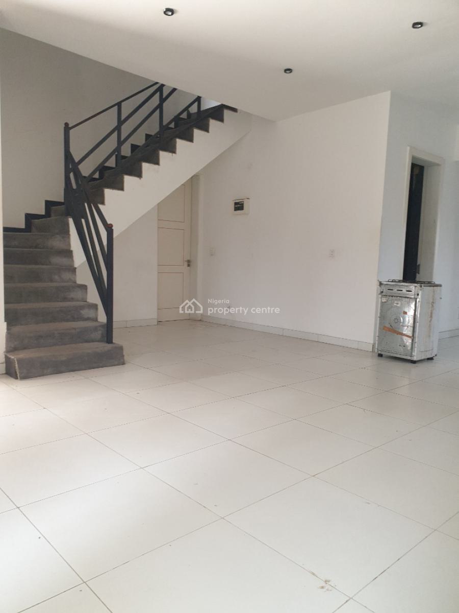 Beautiful 4 Bedroom Maisonette with a Room Bq, Spg Road, Ologolo, Lekki, Lagos, House for Rent
