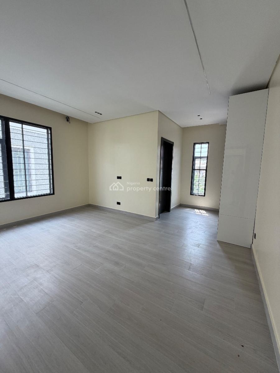 Spacious 5 Bedroom Fully Detached House with Pool, Chevron, Lekki, Lagos, Detached Duplex for Sale