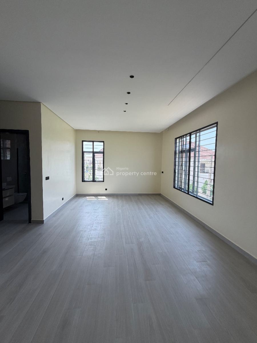 Spacious 5 Bedroom Fully Detached House with Pool, Chevron, Lekki, Lagos, Detached Duplex for Sale