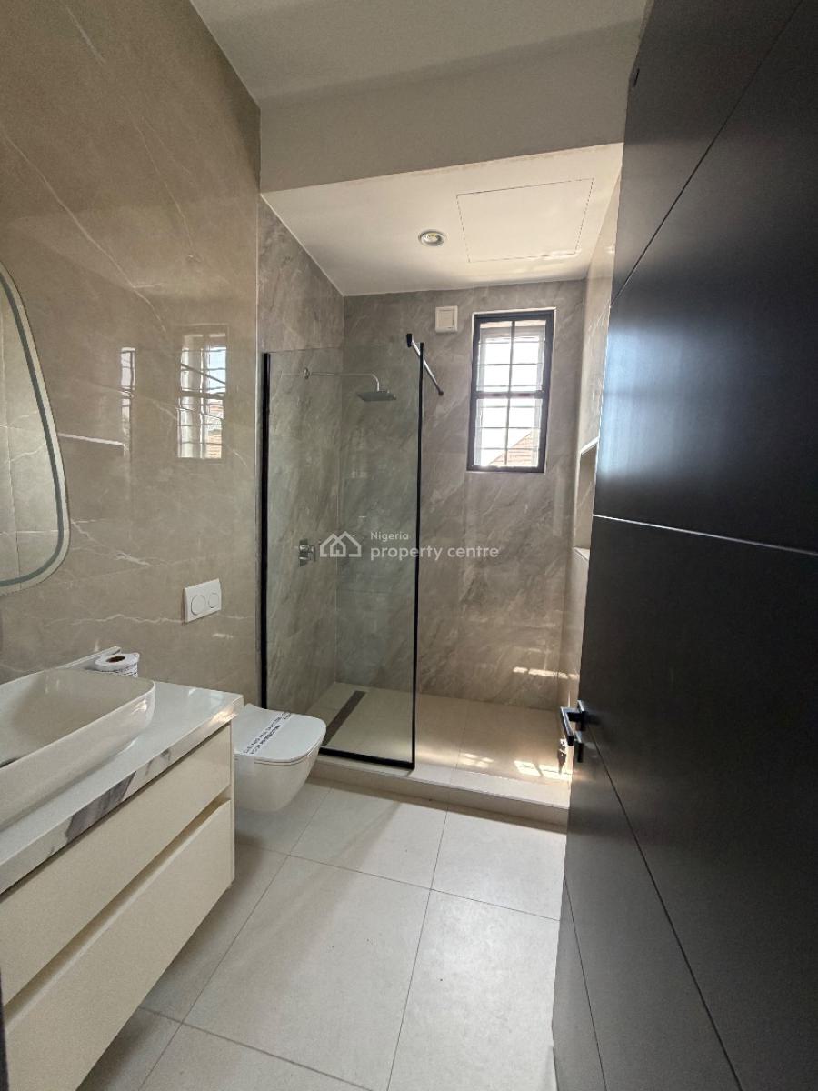 Spacious 5 Bedroom Fully Detached House with Pool, Chevron, Lekki, Lagos, Detached Duplex for Sale