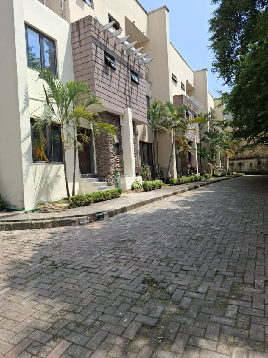 Standard Four Bedroom Terrace Duplex, Guzape District, Abuja, Terraced Duplex for Rent