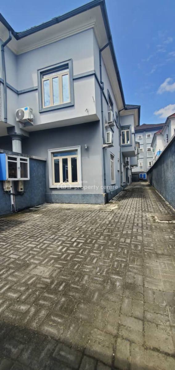 Super Spacious 2 Bedroom Apartment, Osapa, Lekki, Lagos, Flat / Apartment for Rent