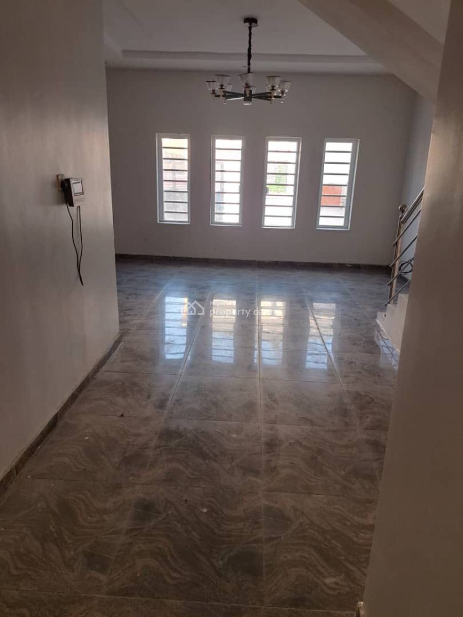 Self Serviced 5 Bedroom Semi Detached Duplex with Bq, Osapa, Lekki, Lagos, Semi-detached Duplex for Rent