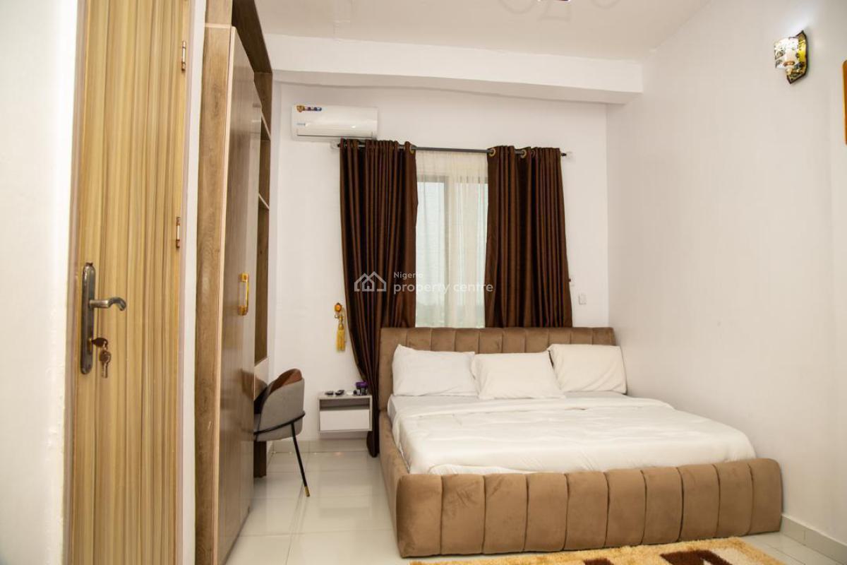 Luxurious 2 Bedroom Apartment, Paradise Court Orchid, Lekki Phase 2, Lekki, Lagos, Flat / Apartment Short Let