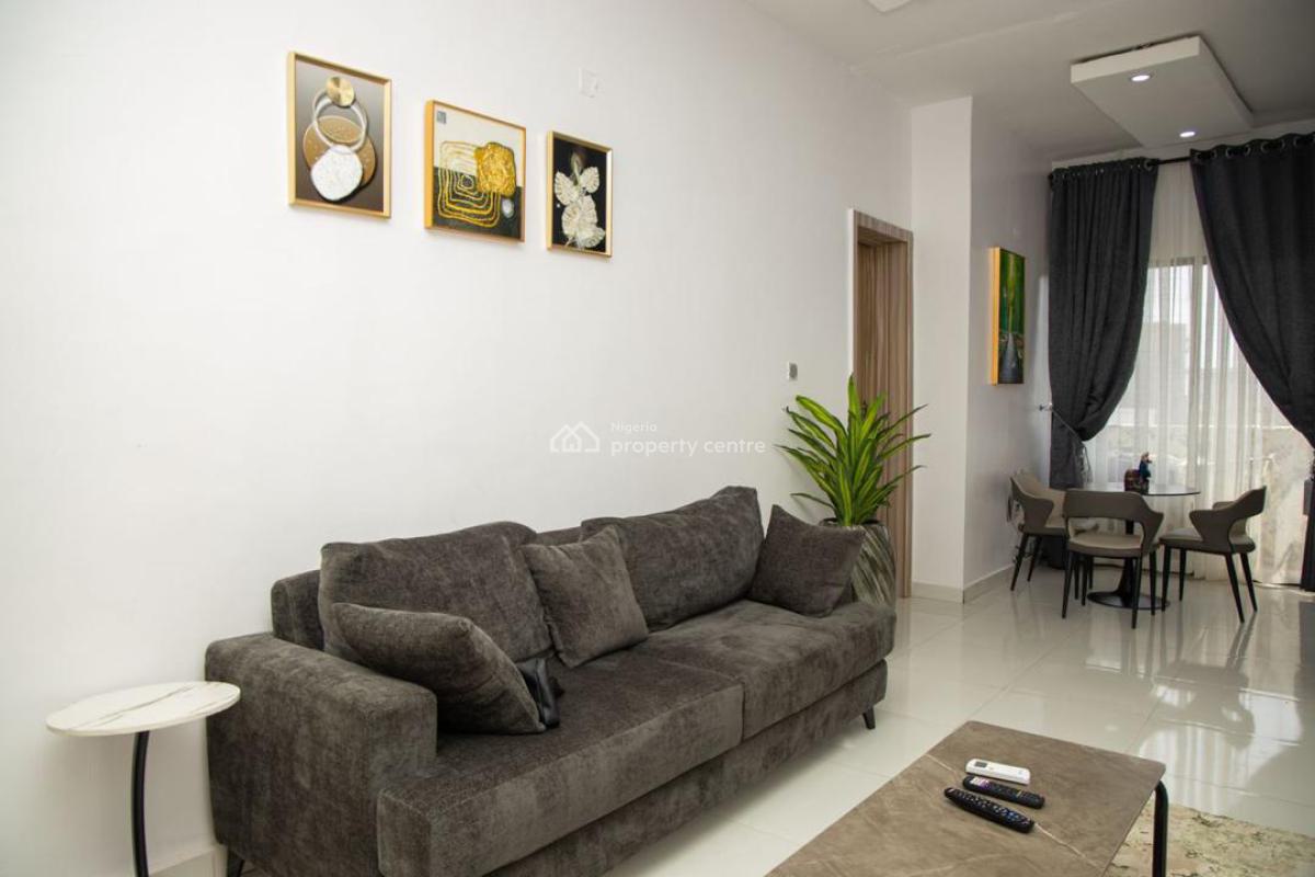 Luxurious 2 Bedroom Apartment, Paradise Court Orchid, Lekki Phase 2, Lekki, Lagos, Flat / Apartment Short Let