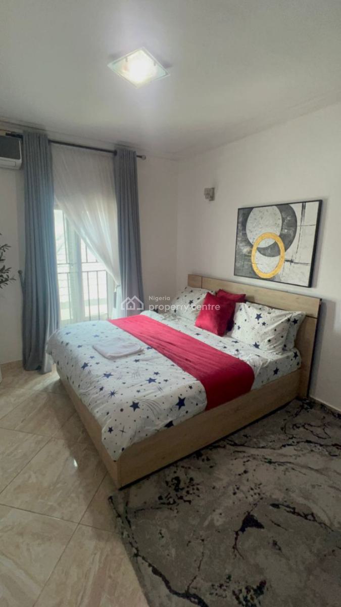 2 Bedroom Furnished Apartment., (right Side) Off Pinnacle Filling Station, Lekki Phase 1, Lekki, Lagos, House for Rent