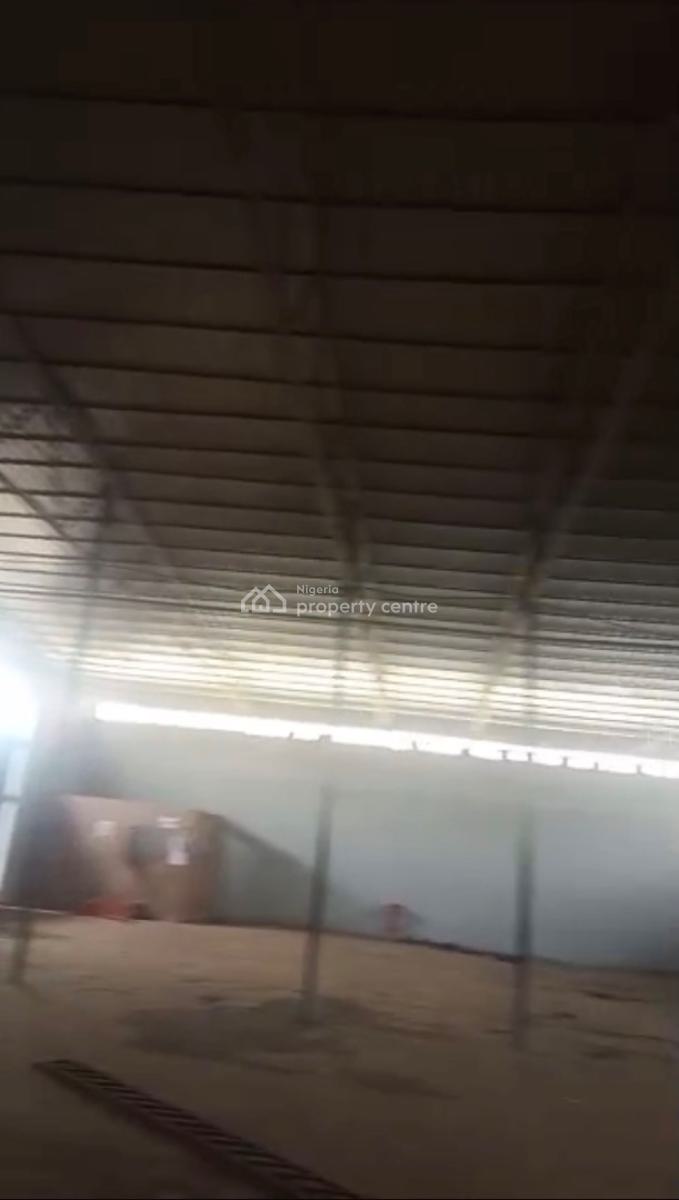 Warehouse of 512 Sqm + 2 Administrative Offices, Ijegun, Ikotun, Lagos, Warehouse for Rent