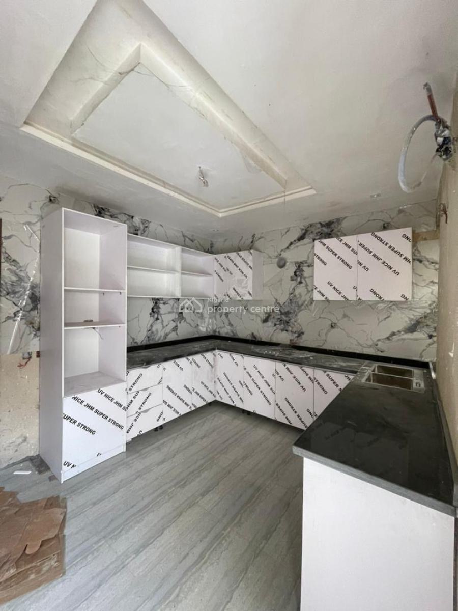 Beautiful 2 Bedroom Apartment, Ologolo, Lekki, Lagos, Flat / Apartment for Sale